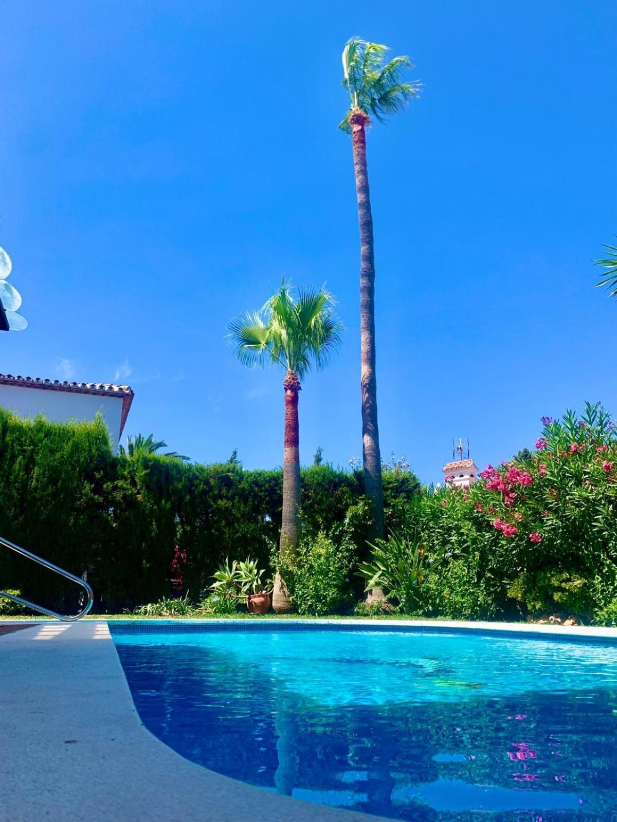 Moumi Villa *