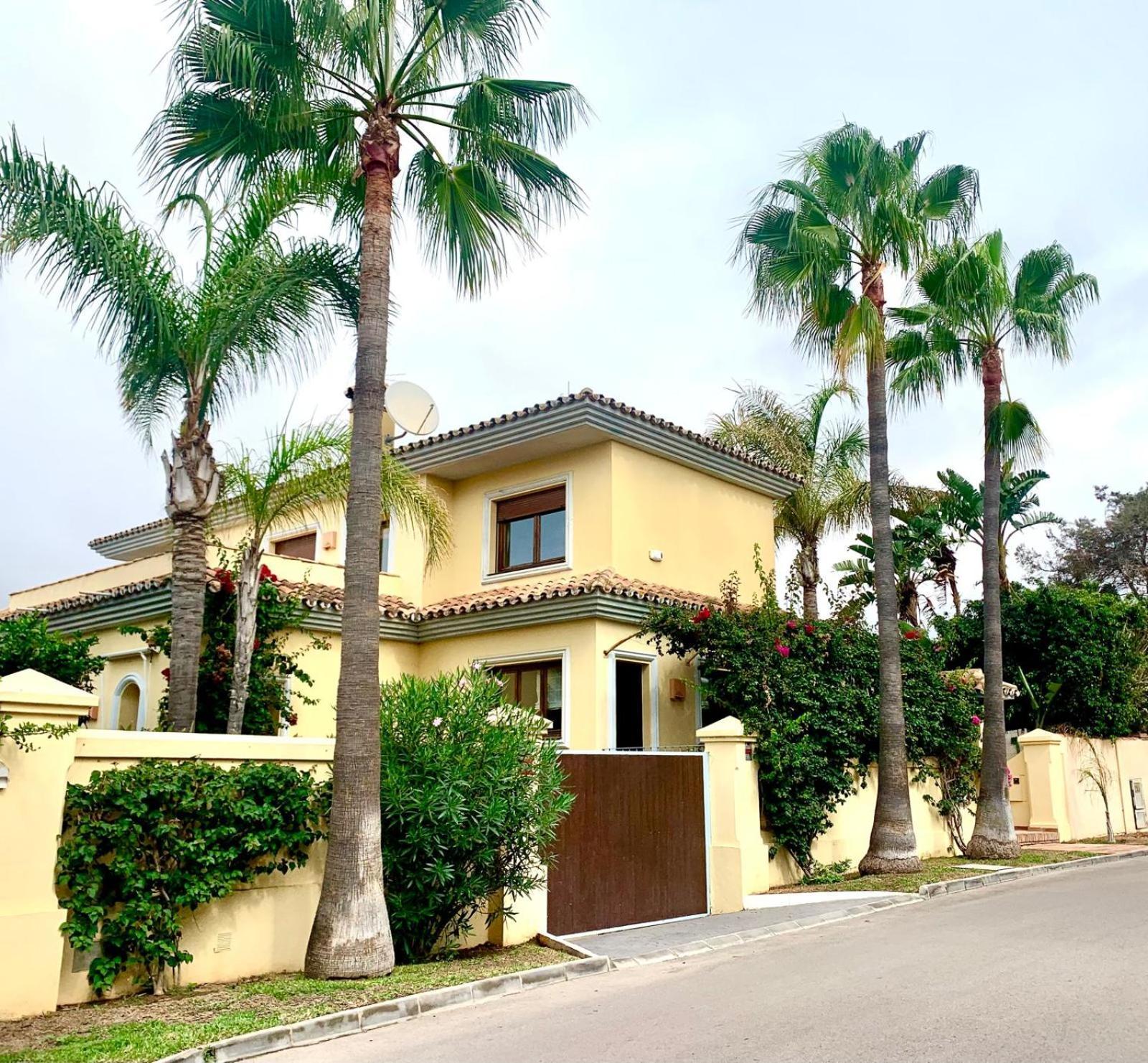 Moumi Villa Marbella