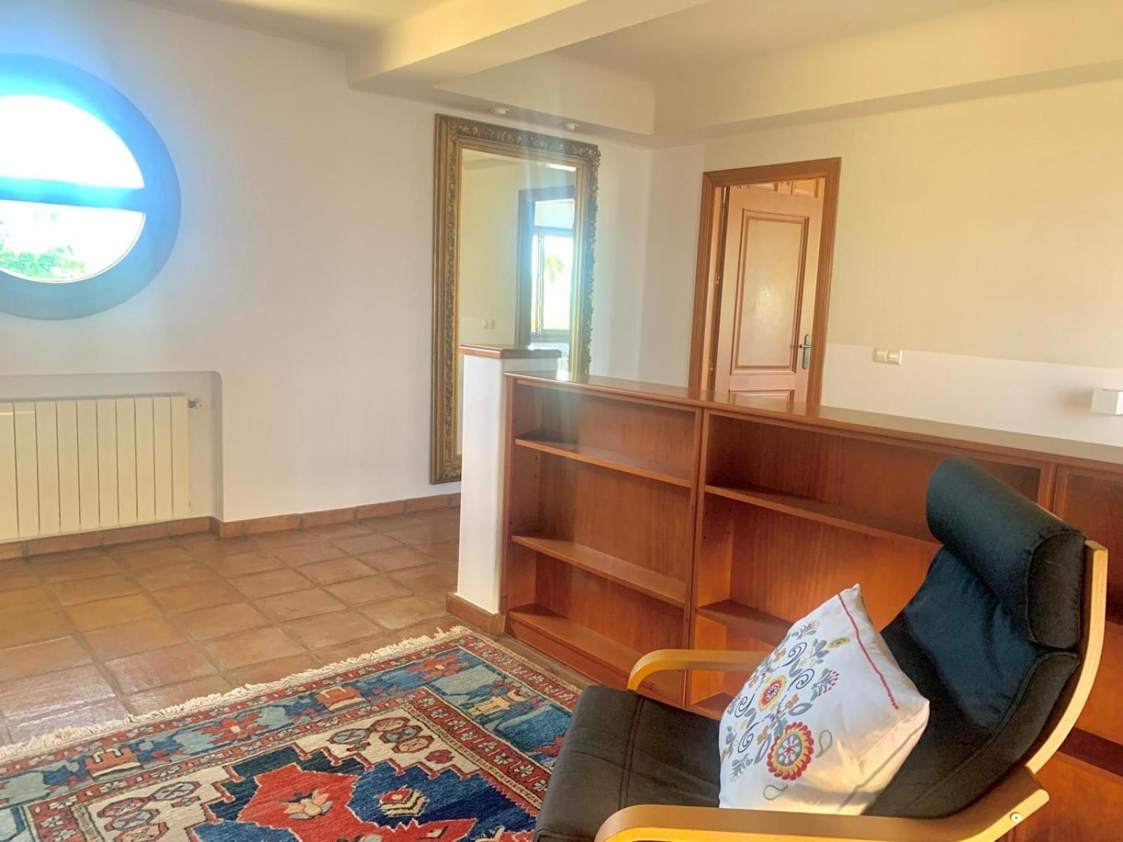Moumi Villa *
